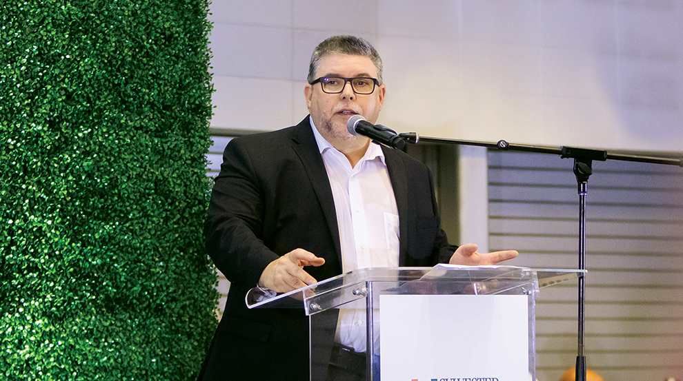 Frank J. Penedo, Ph.D., addresses cancer survivors, providers, and family and friends at the Sylvester Survivorship Celebration.