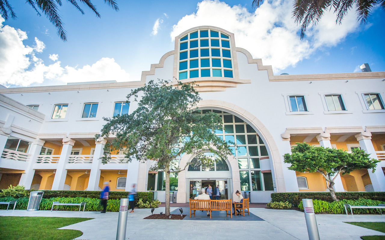 Exterior of Sylvester Comprehensive Cancer Center